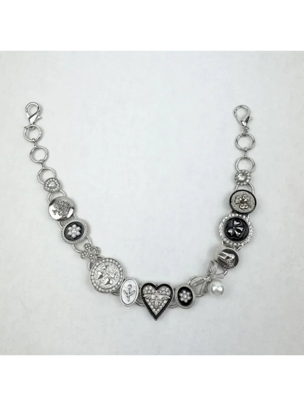 Grungy Vintage Y2K Bottle Cap Choker Necklace, Gothic Punk Jewelry, Heart & Bow